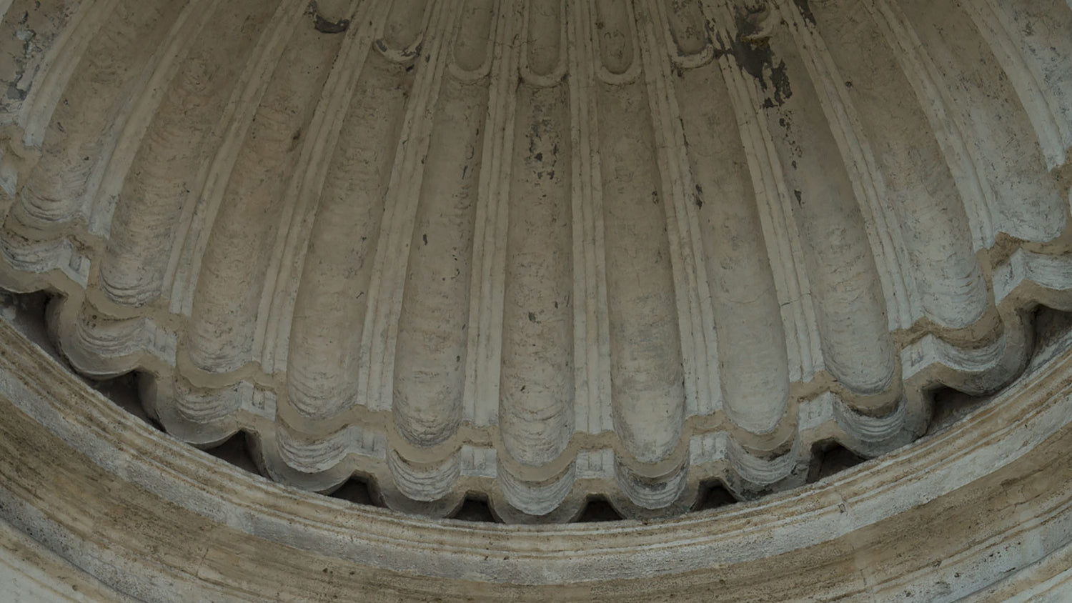 Liligutt Shop ~ Ho cinque anni ~ Tiny empathic fragments, words evoking pictures of time experienced just in the present moment ~ Story by Iris