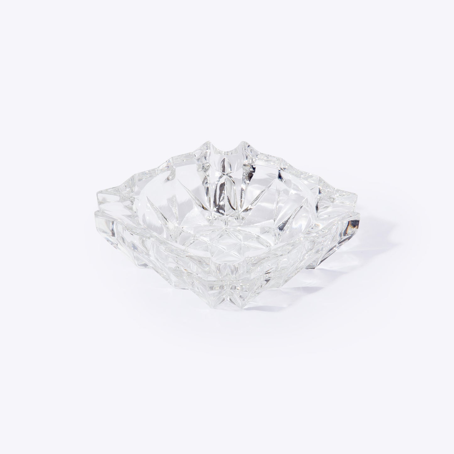 Liligutt Shop ~ Vintage ashtray