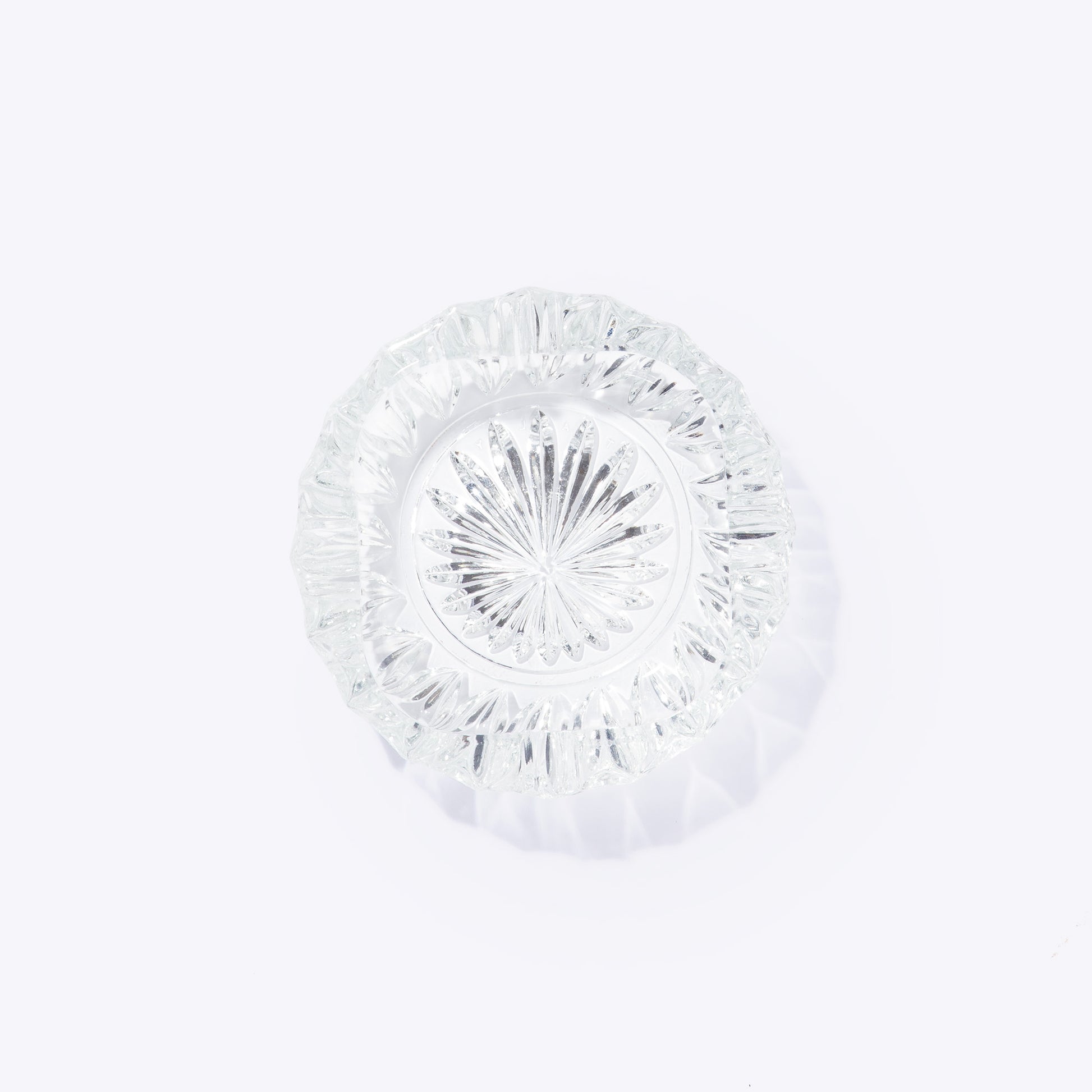 Liligutt Shop ~ Vintage ashtray