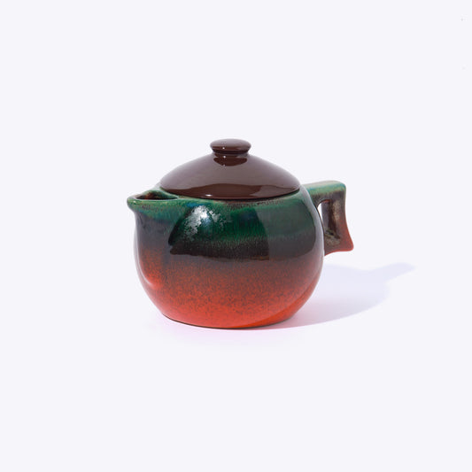 Liligutt Shop ~ Vintage Teapot