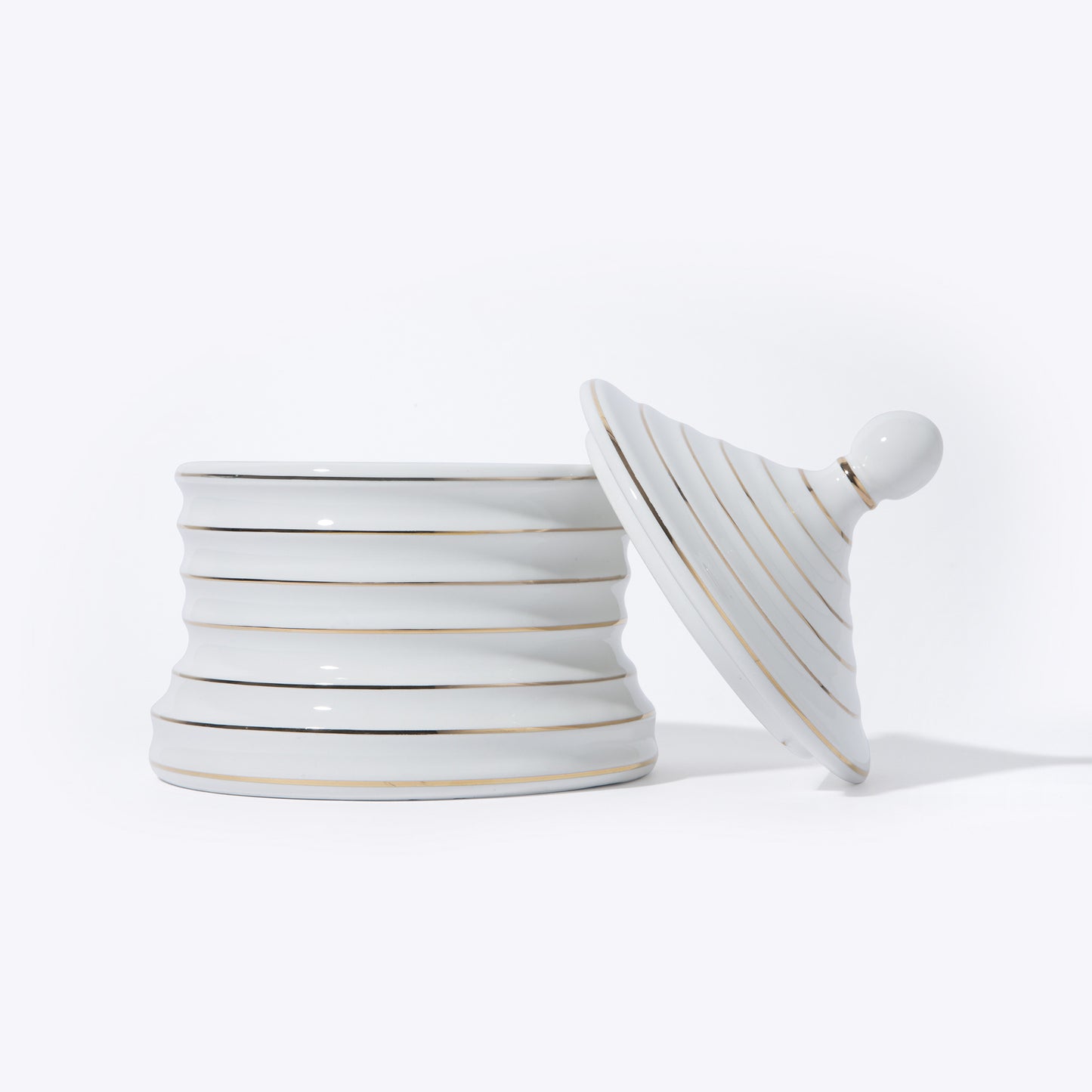 Liligutt Shop ~ vintage jar